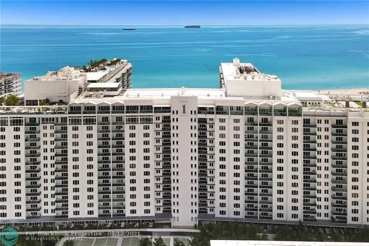 1 Hotel & Homes #1422 image #25