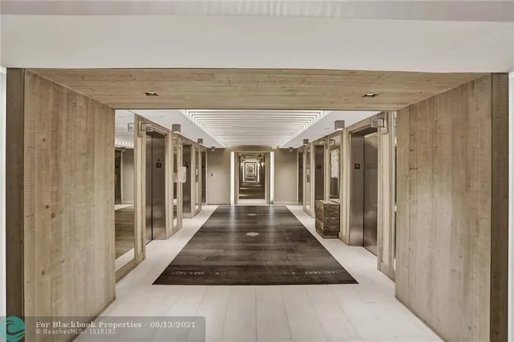 1 Hotel & Homes #1422 image #40