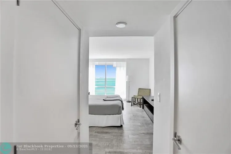 1 Hotel & Homes #1422 image #47