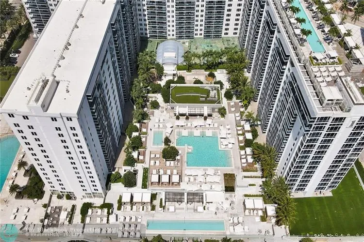 1 Hotel & Homes #1422 image #69