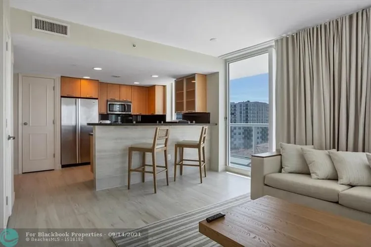 Hilton Q Club #702 image #12