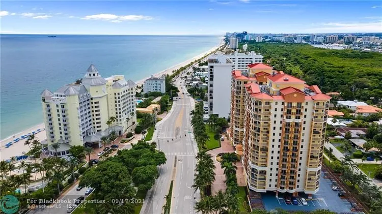 The Vue #1606 image #23