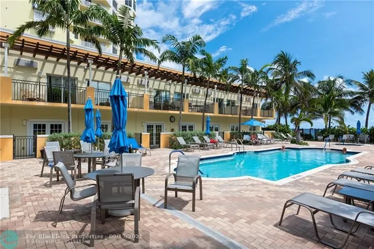 The Vue #1606 image #33