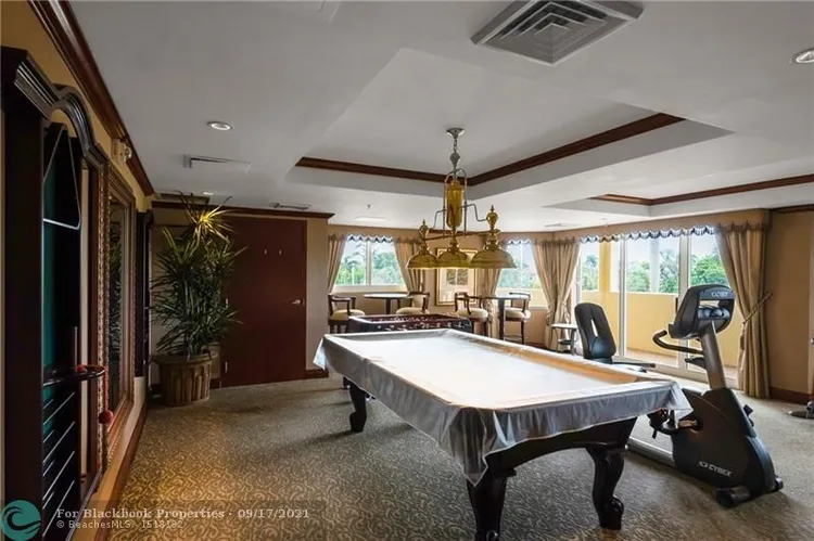 The Vue #1606 image #37