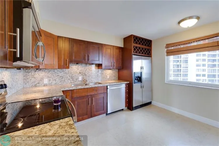 Imperial at Brickell #2307 image #7