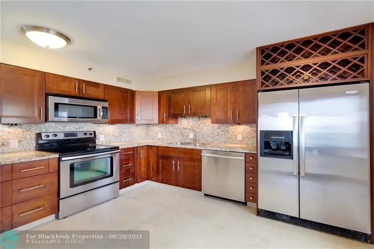 Imperial at Brickell #2307 image #8