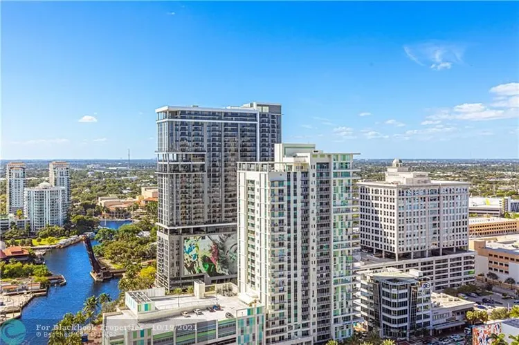 Las Olas River House #2804 image #16