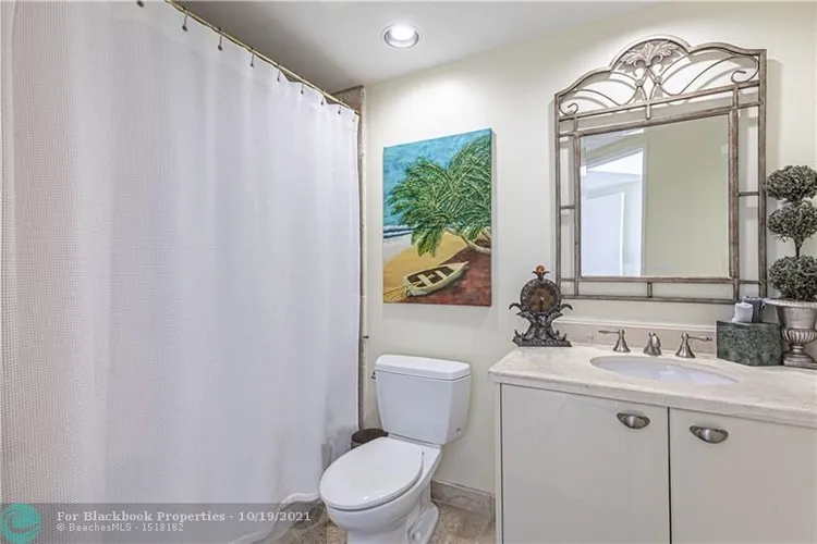 Las Olas River House #2804 image #19