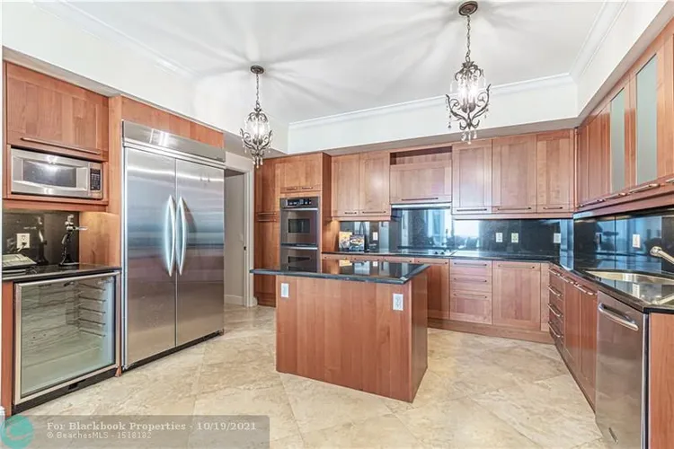 Las Olas River House #2804 image #9