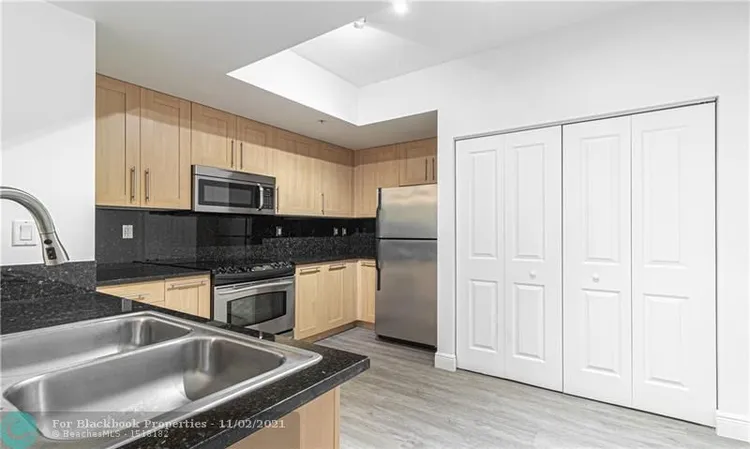 Nu River Landing #1419 image #6