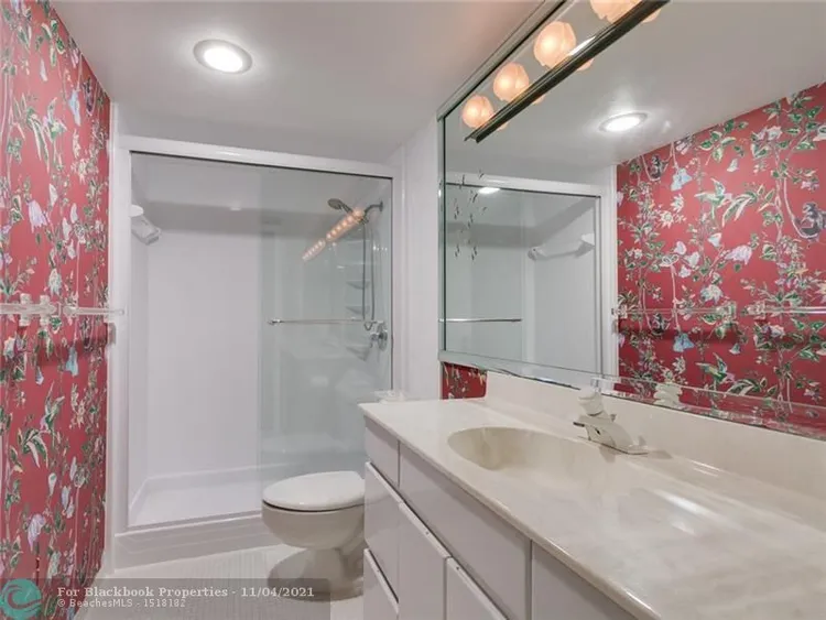 Sunrise Tower #9G image #27