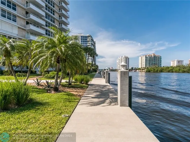 Sunrise Tower #9G image #32