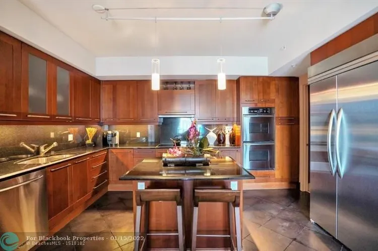 Las Olas River House #2205 image #7