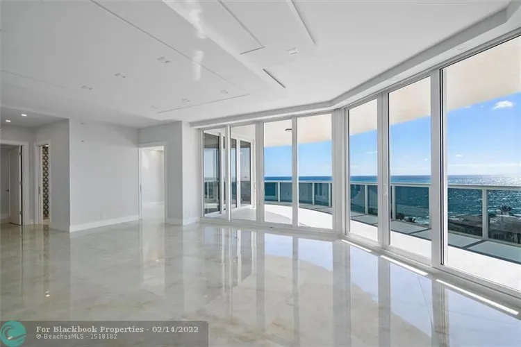 L'Hermitage South Tower #1010 image #9