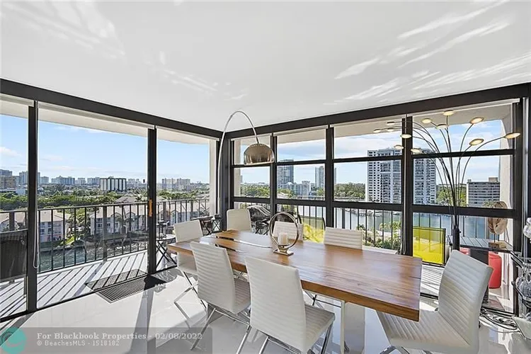 200 Leslie Condo #1030 image #11