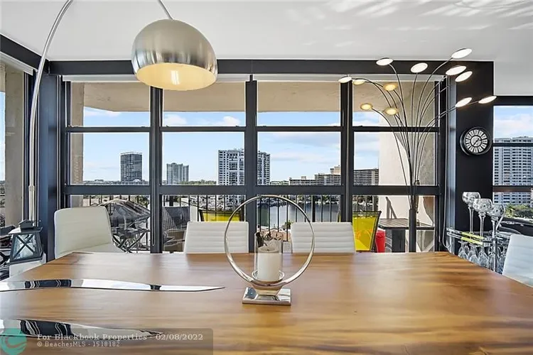 200 Leslie Condo #1030 image #12