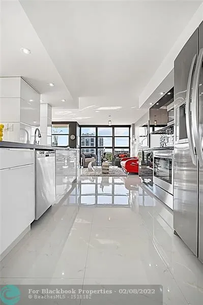 200 Leslie Condo #1030 image #18