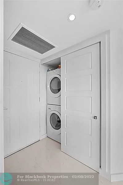 200 Leslie Condo #1030 image #19