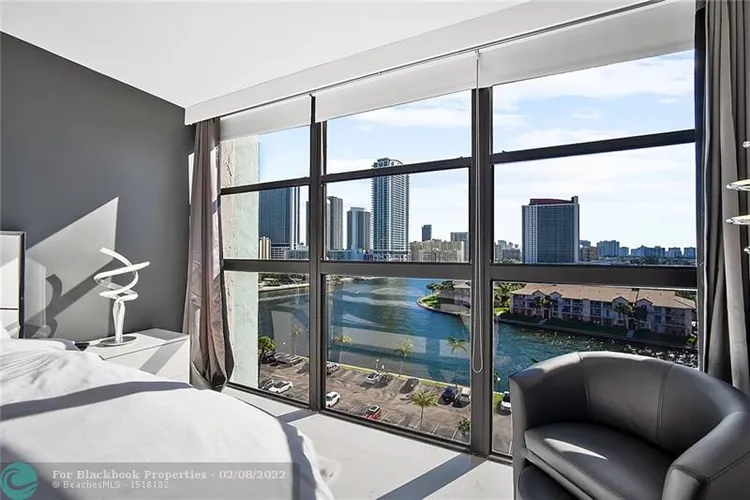 200 Leslie Condo #1030 image #22