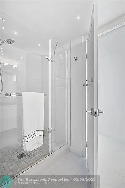 200 Leslie Condo #1030 image #26