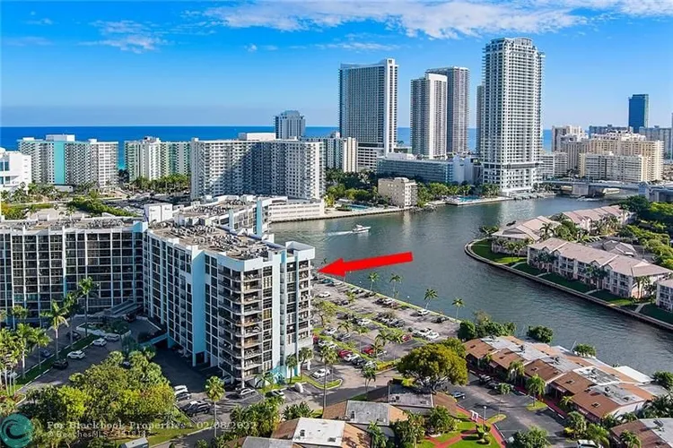 200 Leslie Condo #1030 image #35