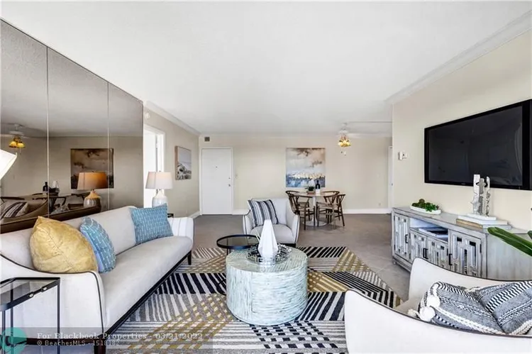 Embassy Towers #5-D image #11