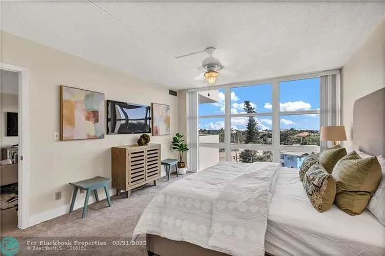 Embassy Towers #5-D image #15