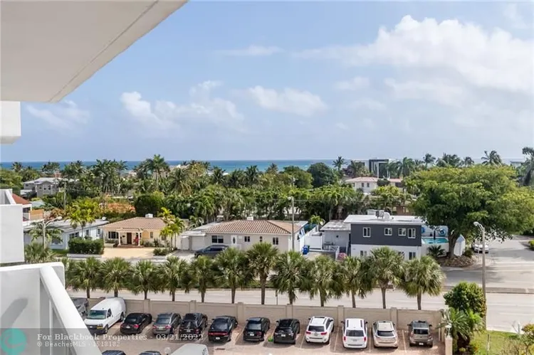 Embassy Towers #5-D image #25