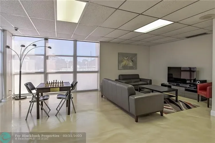 Embassy Towers #5-D image #28