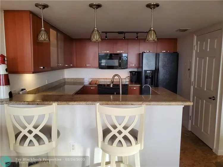 The Vue #603N image #21