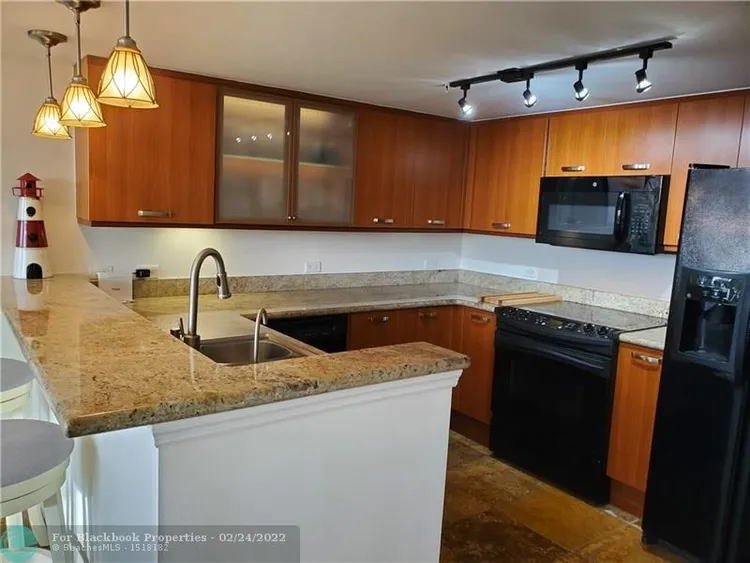 The Vue #603N image #22