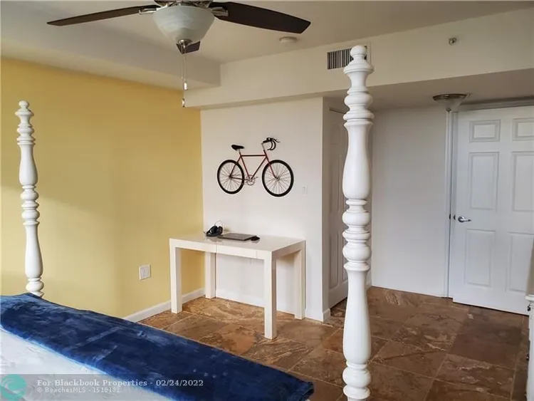 The Vue #603N image #40