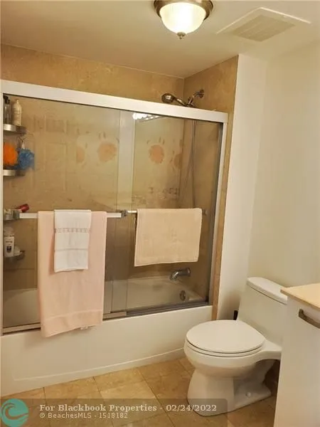 The Vue #603N image #45