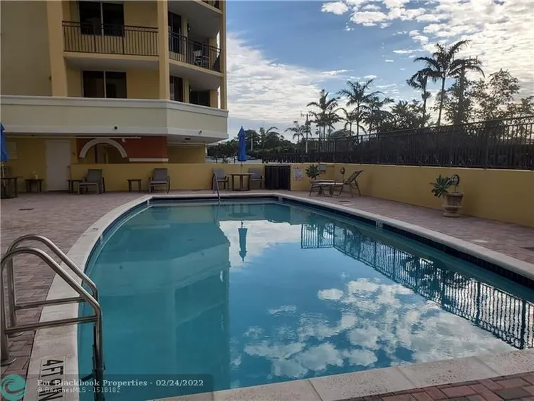 The Vue #603N image #63