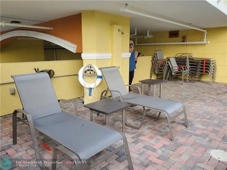 The Vue #603N image #65