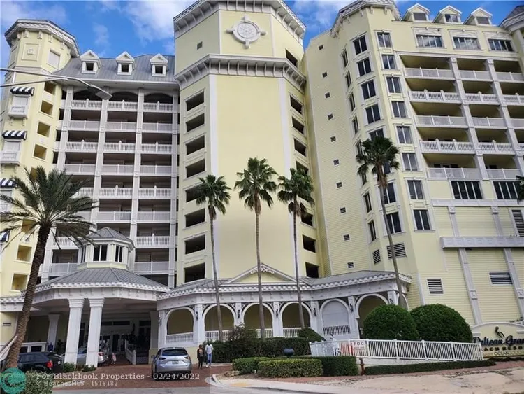 The Vue #603N image #67