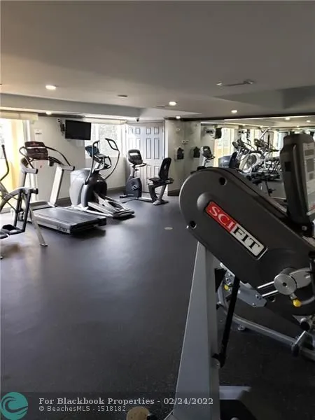 The Vue #603N image #76