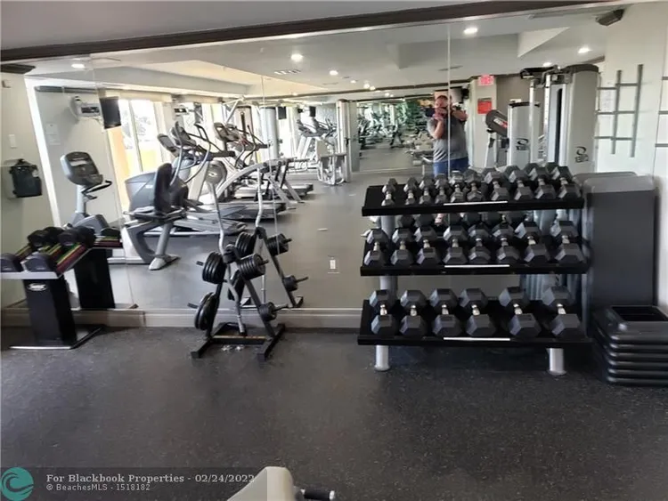 The Vue #603N image #77