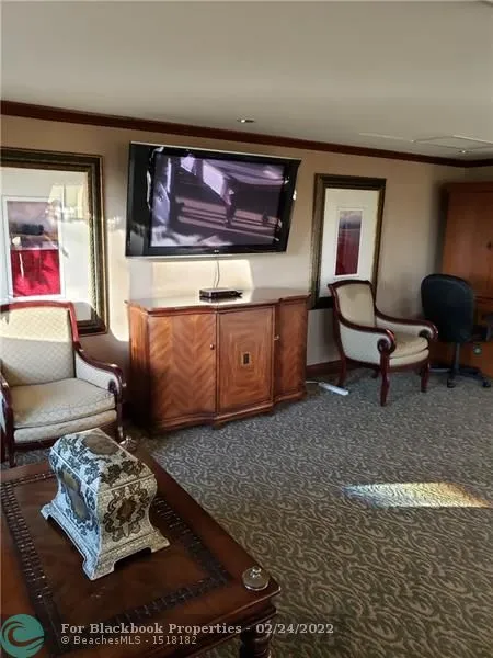 The Vue #603N image #83