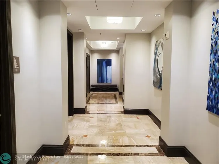 The Vue #603N image #8