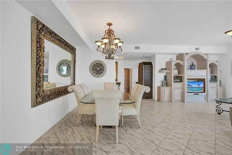 L'Ambiance #2402 image #24