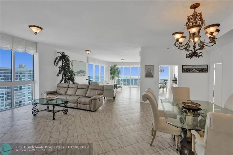 L'Ambiance #2402 image #27