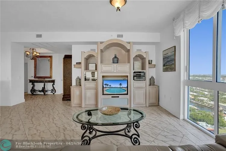 L'Ambiance #2402 image #34