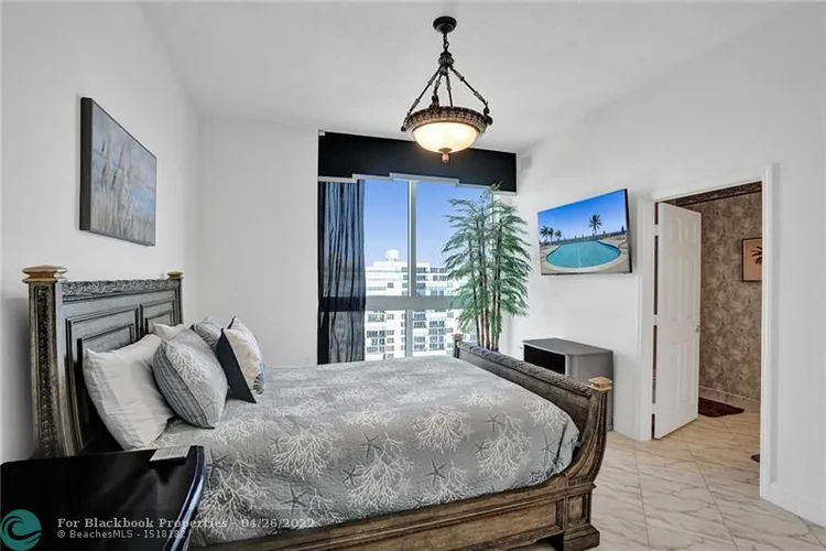 L'Ambiance #2402 image #38