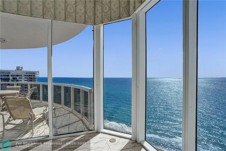 L'Ambiance #2402 image #49