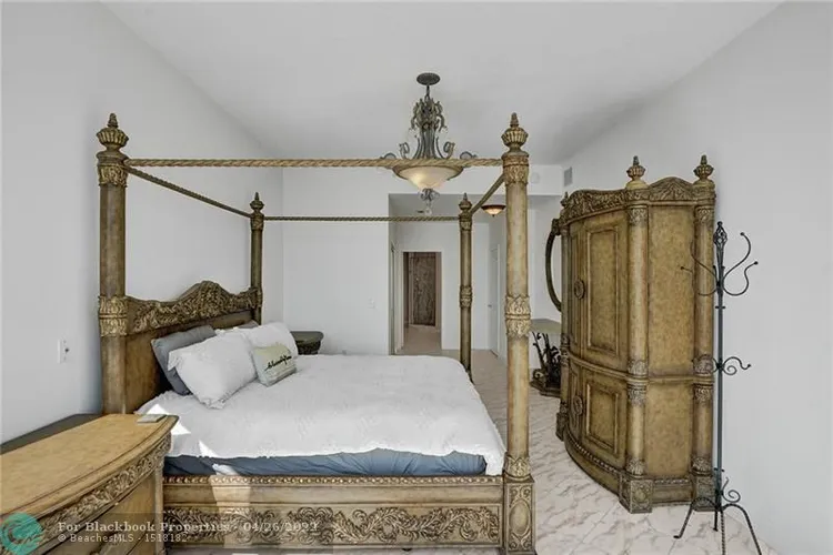 L'Ambiance #2402 image #50