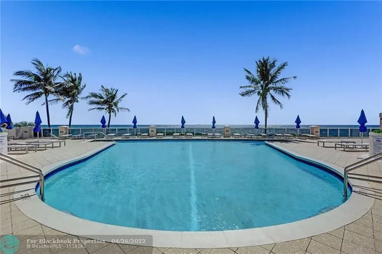 L'Ambiance #2402 image #65