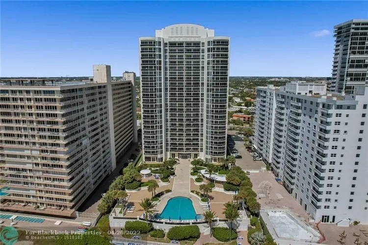 L'Ambiance #2402 image #72