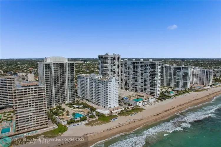 L'Ambiance #2402 image #74