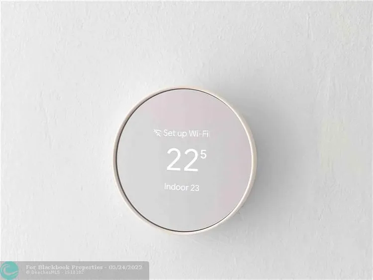 Alexander Towers #1104 image #6